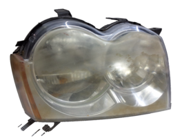 05 06 07 right passenger side Grand Cherokee headlight assembly OEM 5515... - $34.64