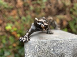 Crouching Panther – Bronze Sculpture. 4.3Kg-
show original title

Origin... - $139.08