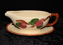 Franciscan Apple Gravy Boat with Attached Underplate, England Backstamp - £15.80 GBP