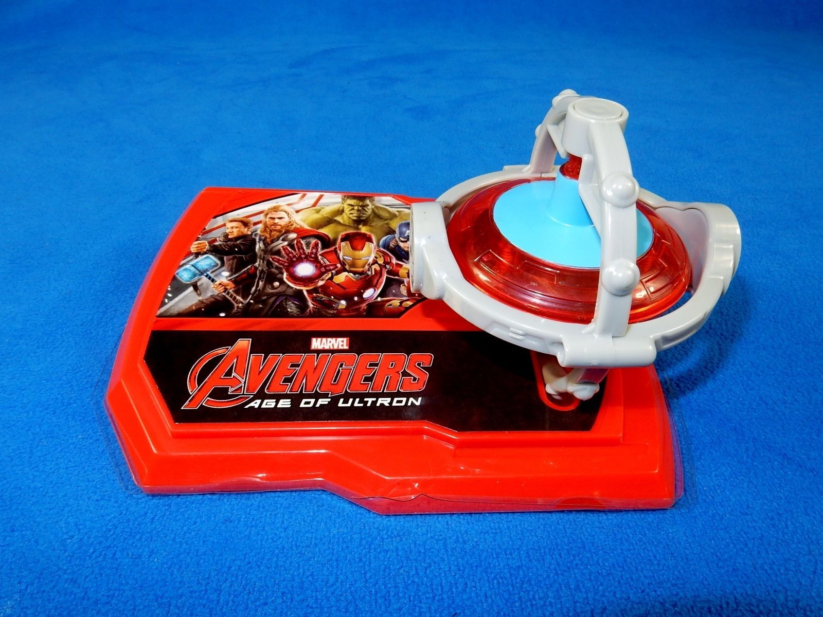 Primary image for Avengers 2 - Age of Ultron, Cake Decorating Kit w/Spinning Light Up Toy, DecoPac