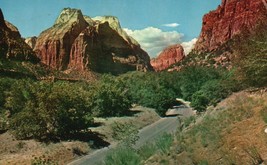 Vintage POSTCARD ZION NATIONAL PARK UTAH STAMPED - $1.98