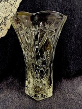 EAPC Vase Early American Prescut 10.5&quot; Clear Glass Anchor Hocking Star o... - $14.85