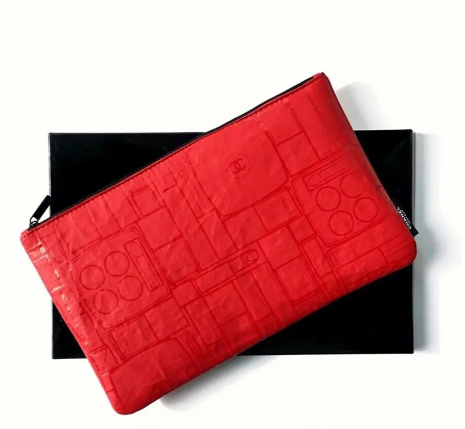 NEW CHANEL RED PERFUME COSMETIC MAKEUP TRAVEL BAG PURSE (no box) VIP Gift - £25.57 GBP