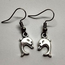 Nautical dolphin curved earrings - £6.18 GBP