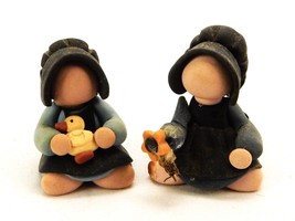 2 Sitting Faceless Amish Girl Figurines, w/Flower &amp; Duck, Vintage Resin,... - $9.75