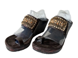 Donald Pliner Gilett Wood Bead/Gold Metal Brown Leather Toe Loop Wedge S... - $56.95