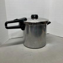 Fissler Vitaquick  Stainless Steel Stove Top Steam Pressure Cooker Pot 8 Qt Vtg - £72.15 GBP