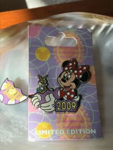Estate Disney Disneyland Minnie Mouse &amp; Thumper Enamel Easter 2009 Limited Ed - £31.19 GBP