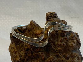 Sterling Silver .925 Cuff Bracelet 10.75g Fine Jewelry 6.25&quot; Double Wave - £31.93 GBP