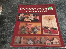 Cookie Cutter Crafting by Kathy M Spear Leisure Arts Leaflet 1254 - $2.99