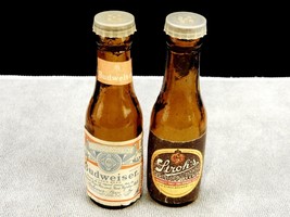 Budweiser/Stroh&#39;s Novelty Salt &amp; Pepper Shakers, Vintage Glass Beer Bottles - £15.34 GBP