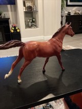 Breyer 1984 20th Century Fox Phar Lap #90 Chestnut Brown Horse Traditional - $30.69