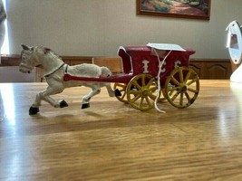 Antique Heavy Cast Iron Toy Horse &amp; Ice Wagon Cart Stage Coach Hubley Vintage - £54.99 GBP