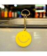 Vtg Smiley Face Keychain Yellow Plastic 2 1/2&#39;&#39; Disc Metal Chain &amp; Clasp... - $18.94 CAD