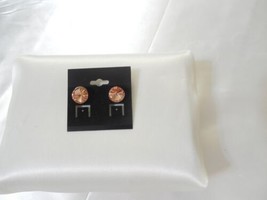 I.N.C. International Concepts 1/2&quot; Gold Tone Pink Stone Stud Earrings A883 - £8.33 GBP