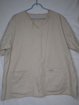 Solid Unisex Beige / Tan / Khaki Scrub Top Laudau Medical Uniform - $149.68 MXN