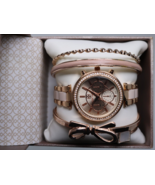 Daisy Fuentes Women&#39;s Watch  Rose Gold Tone Bracelets Bracelet Gift Set - $29.67