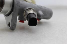 Brake Master Cylinder Fits 03-06 PORSCHE CAYENNE 77110 image 5