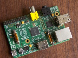 Raspberry Pi Model B Revision 2.0 2011.12 - £23.51 GBP