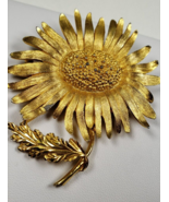 Vintage Marvella Goldtone Sunflower Marked Signed Brooch - £28.40 GBP