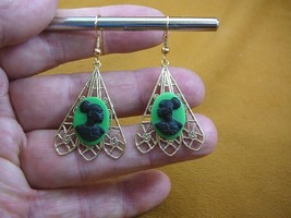 CAE1-46) Rare African American Lady Black + Green Cameo Dangle Earrings Jewelry - £18.45 GBP