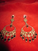 Vintage Gold Tone Filigree Black &amp; Clear Stone Dangle Earrings - £19.01 GBP