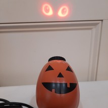Gemmy EYESCREAMS Blinking Eyes Light Show Projector LED Red Halloween pumpkin - £8.79 GBP