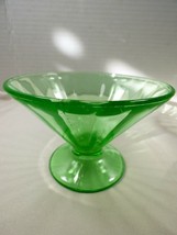 VTG Green Uranium Vaseline Depression Glass Sherbet Ice-cream Dessert Dish Cup - £23.36 GBP