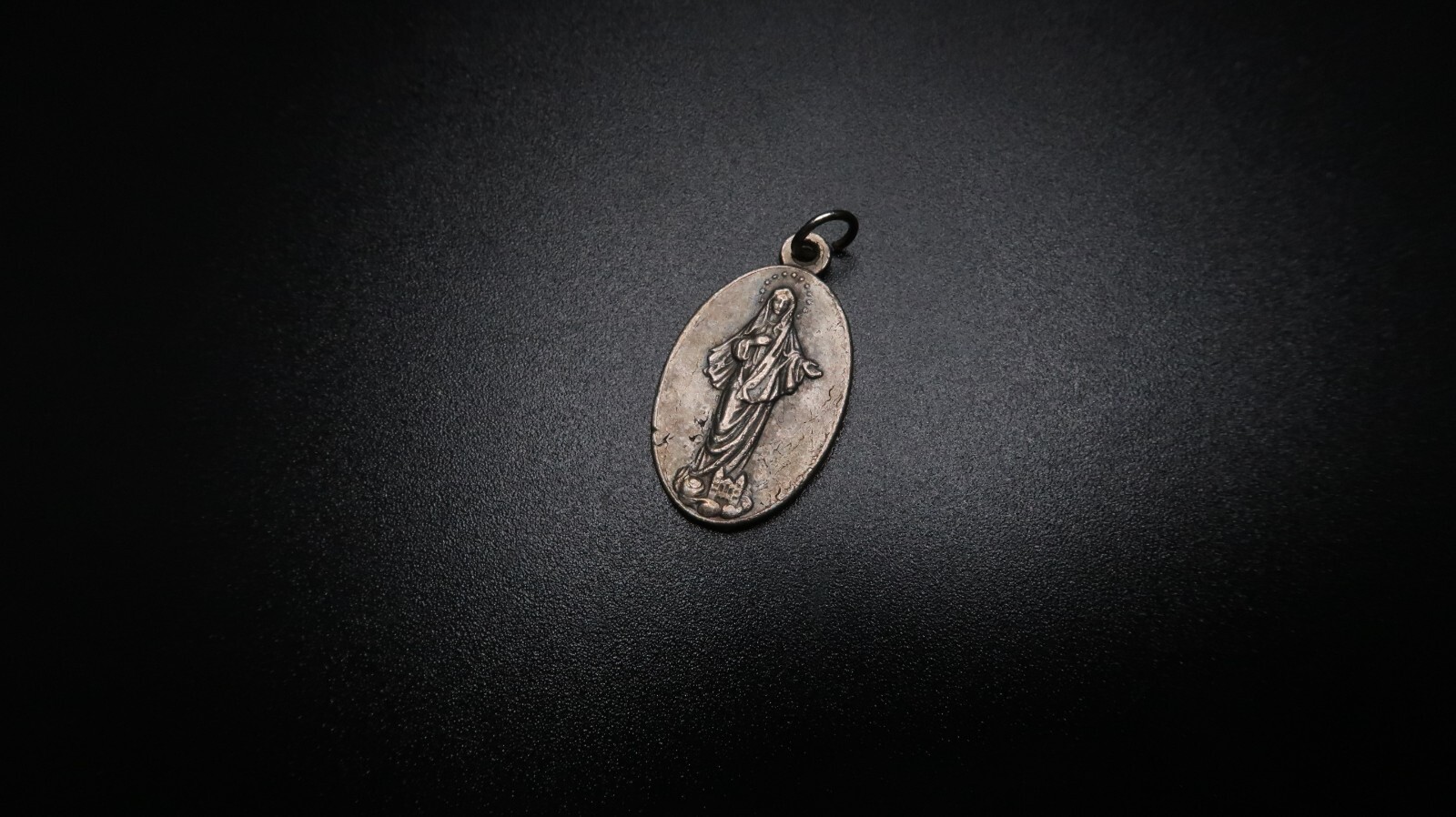 Vintage Virgin Mary Christian Medjugorje Religious Medal 2.5cm NB3 - $14.26