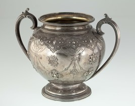 Orné Argent Sterling Urne Par Edward Barnard &amp; Sons London 1875 - $21,274.12 MXN