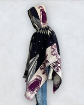 Llama Poncho with Hood | Soft and Comfortable Wool  Penguin Antarctic Snowflakes - £54.59 GBP