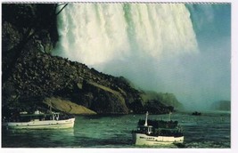 Ontario Postcard Niagara Falls Two Maid Of The Mist Boats At Base Of Falls - $2.05