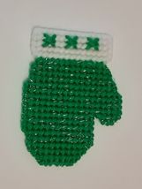 Mitten Magnet, Gift for Her, Christmas Decor, Needlepoint, Green - $6.00