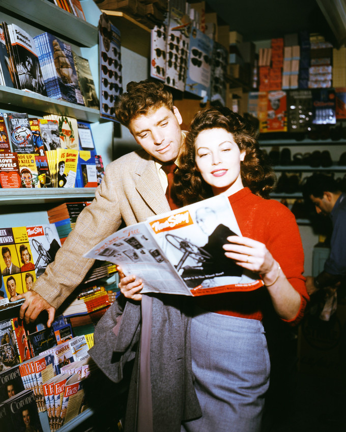 Primary image for Ava Gardner in The Killers Burt Lancaster reading vintage magazine on set 16x20 