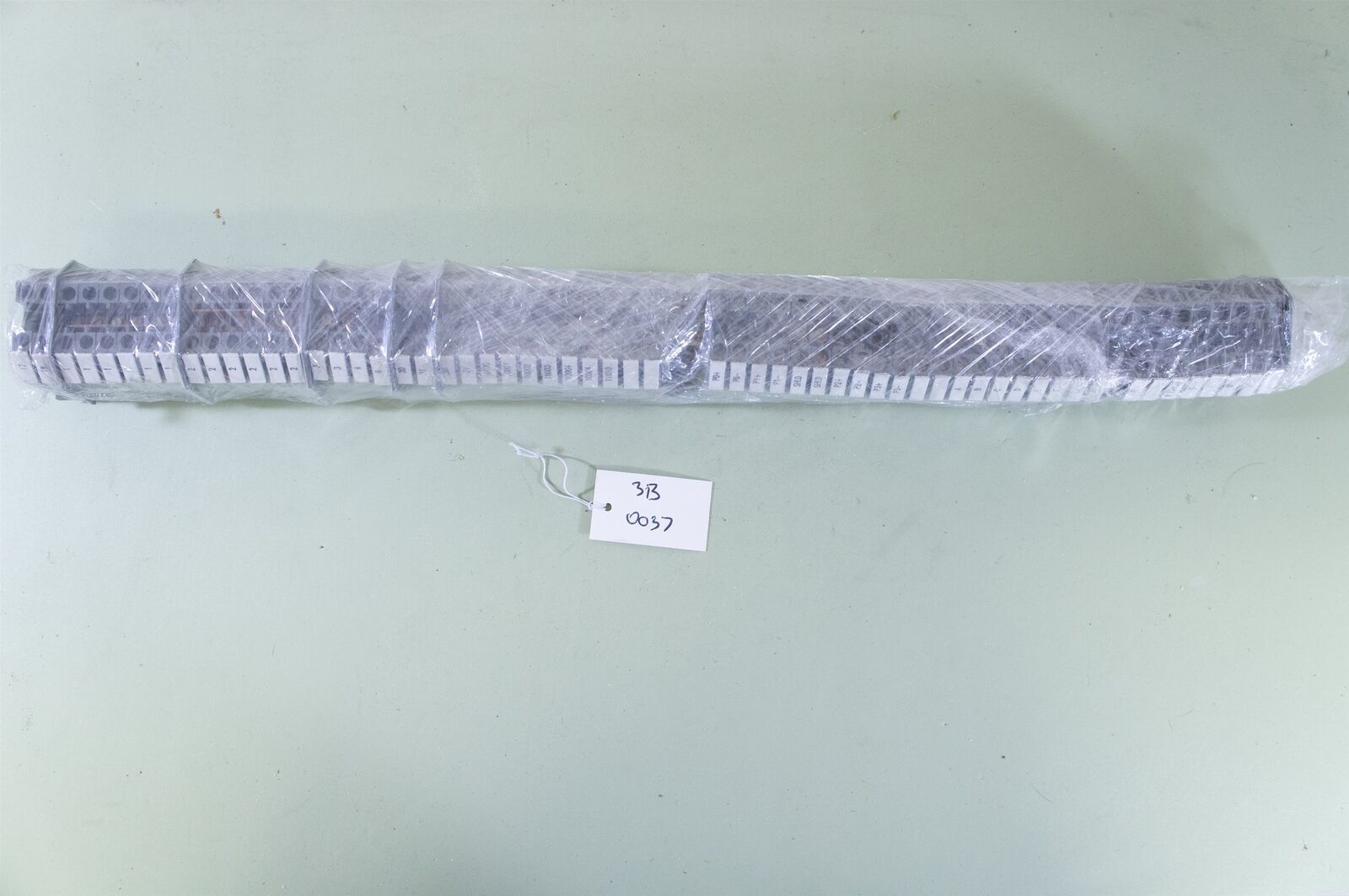 Lot of 61 Wieland WK6/U Gray Terminal Blocks + 2 End Locks + 5 Separators - $29.37