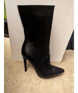 WOMEN&#39;S BLACK LEATHER SIDE ZIP HEELED calf  HIGH  BOOTS SIZE 9M - $49.50