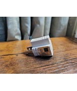 Litesun U-09 - 15 Amp Single Outlet Grounding Adapter - White - $94.05 MXN