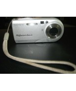 Sony Cyber-shot DSC-P100 5.1MP Digital Camera - Silver - AS IS -PARTS ON... - £16.37 GBP