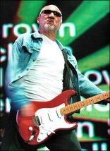 The Who Pete Townshend onstage w/ Fender Stratocaster guitar 8 x 11 pin-up photo - £3.30 GBP