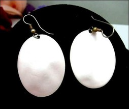 SHIMMERY Light PINK Enamel Metal OVAL Vintage DANGLE EARRINGS Pierced Wires - £10.38 GBP