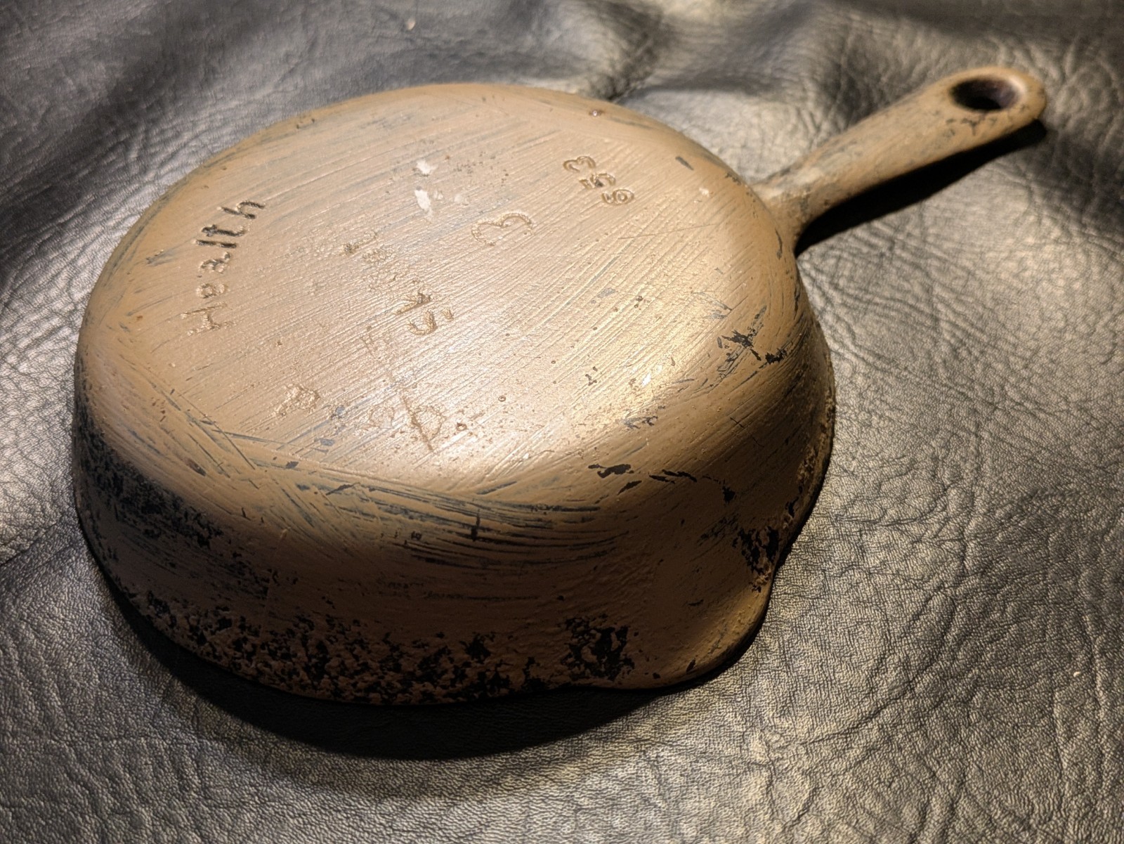 Griswold Good Health #3 6.5 In Cast Iron Skillet 653 Sits Flat Painted Item image 7