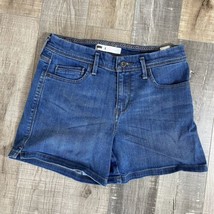 Levi&#39;s Women&#39;s Size 4 w27 Blue Denim Red Tab Jean Shorts - $18.88