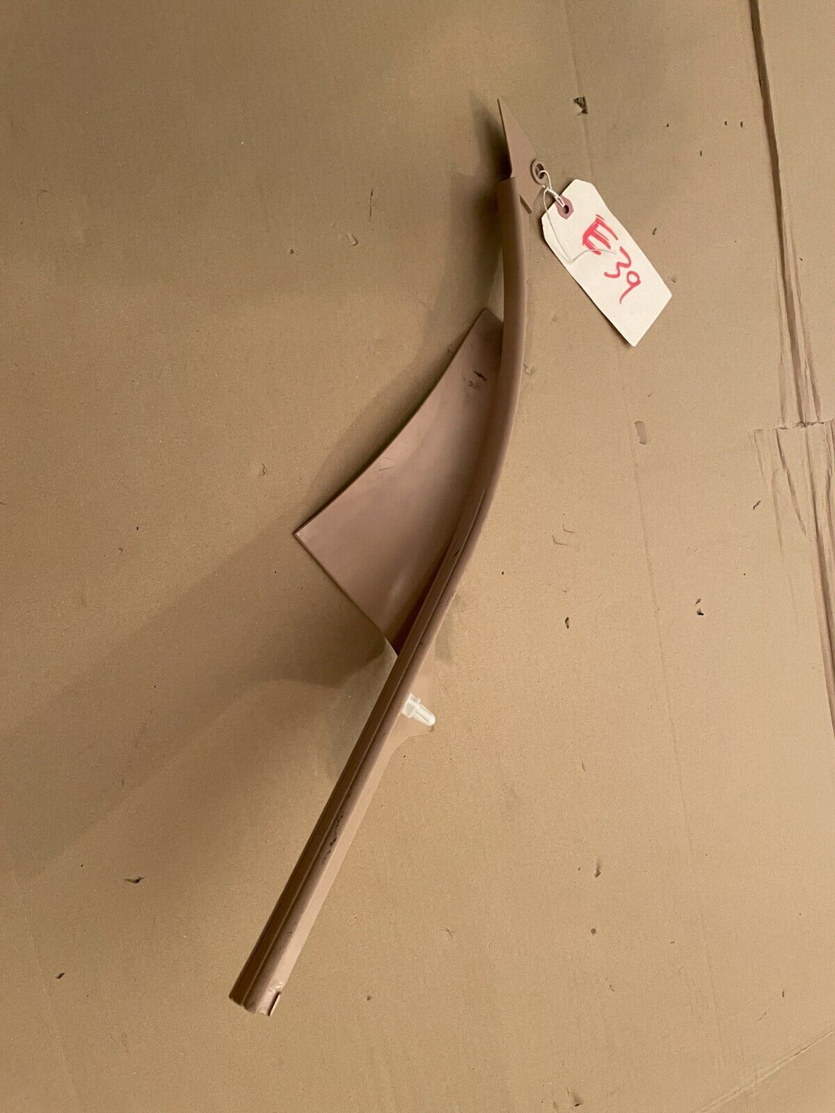 BMW 5 SERIES E39 Driver REAR Door SILL PLATE FINISHER TRIM TAN ENTRY LEF... - $29.01