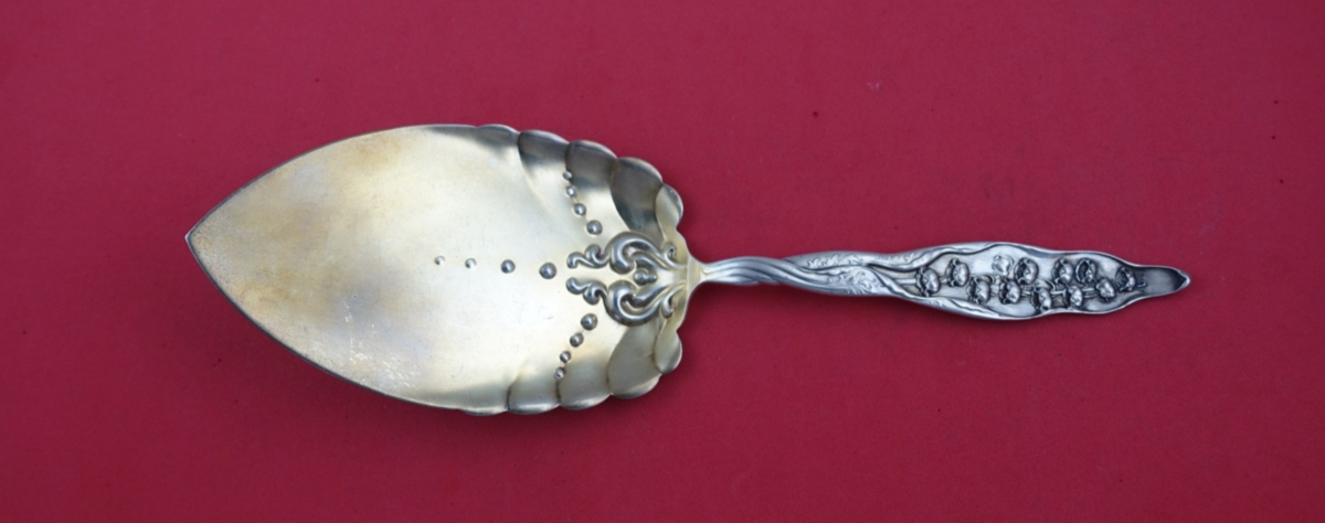 Lily of the Valley by Whiting Sterling Silver Pie Server GW FH AS 9" - $404.91 Lily of the Valley by Whiting Sterling Silver Pie Server GW FH AS 9" - $404.91