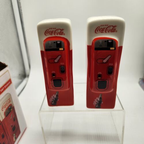 Primary image for Coca Cola Ceramic Vending Machine Salt & Pepper Shakers. Brand New, 2013