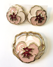 Vtg Set Avon Full Bloom Gold Tone Pink Enamel Pansy Brooch Pierced Earrings - £15.75 GBP