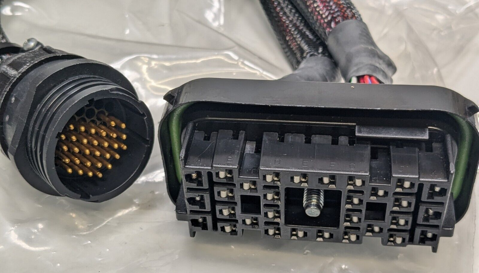 JOHN DEERE SERVICEGARD Diagnostic Breakout Box Adapter - Front Chassis ...
