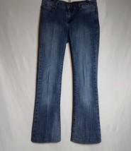 Rock &amp; Republic Women&#39;s Kasandra Flared Medium Wash Denim Jeans Size 10 - £19.38 GBP