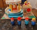 Fisher Price Play Family Merry Go Round #111 1972 Complete w/4 Little Pe... - £72.25 GBP