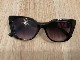 Sunglasses Polycarbonate Lens J2980P Black Gold Cat Eye China - $25.25